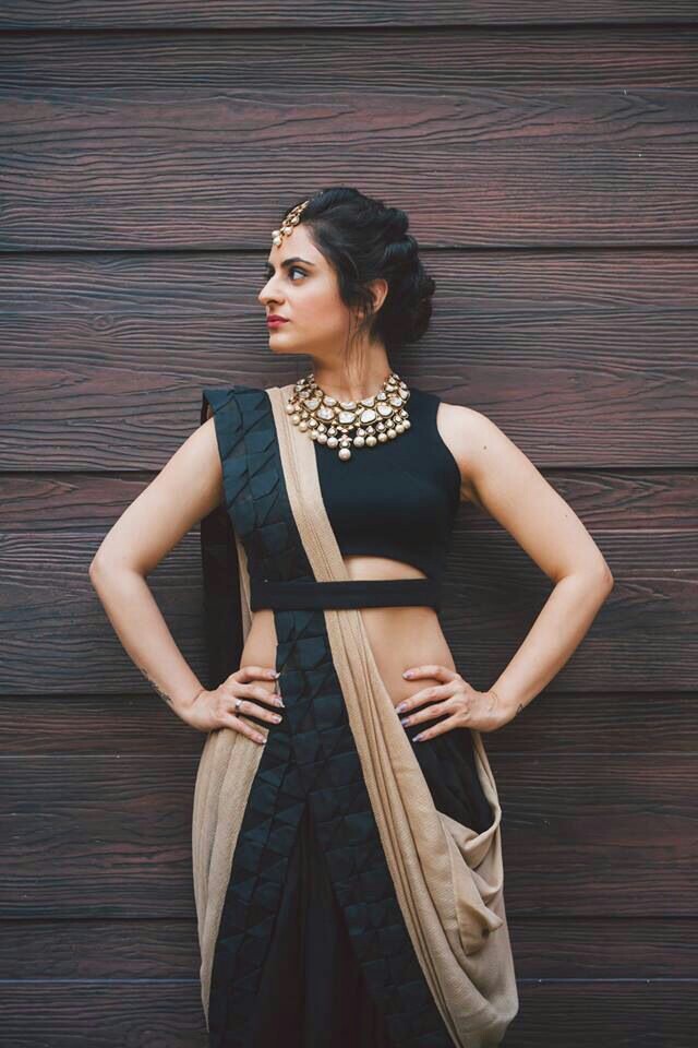 Best dress top for sister wedding
